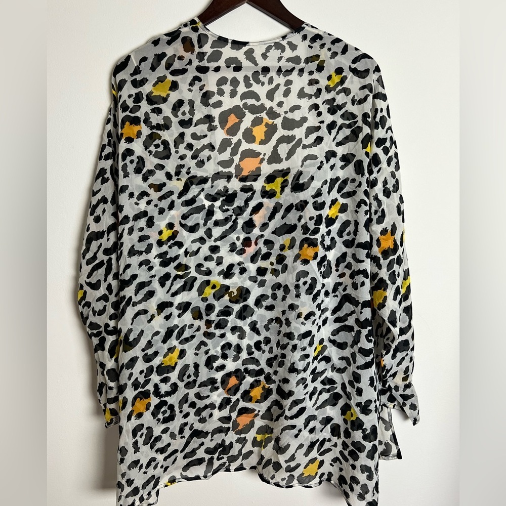 Silks by St. Gillian Vintage Leopard Print Silk Top with Matching Kimono - Picture 10 of 15